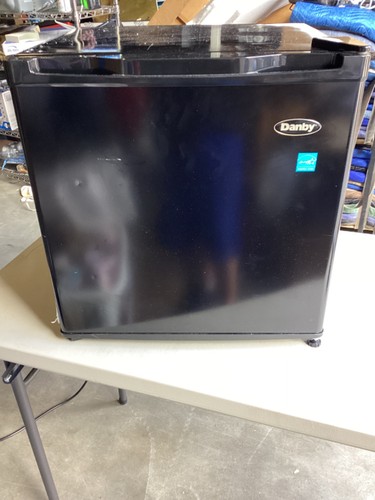 Danby mini fridge dcr016c1bdb - danby,
